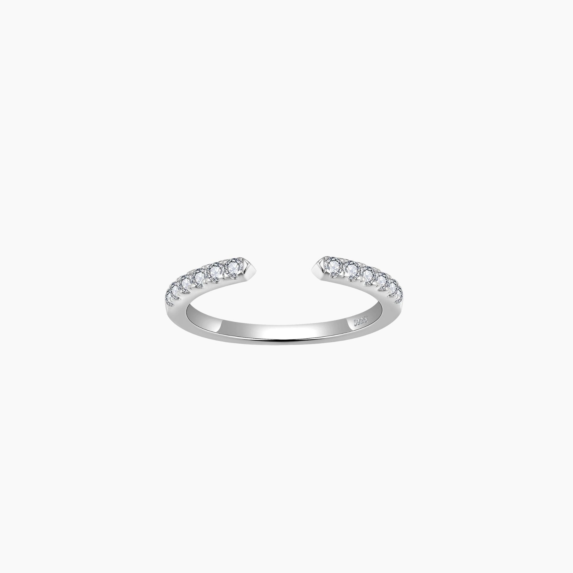 Open arc moissanite pavé ring in sterling silver, wedding ring, wedding band, bridal ring – Bellari fine jewellery
Sydney fine jewellery
	•	everyday moissanite jewellery
	•	ethical fine jewellery
	•	timeless jewellery design
	•	Bellari moissanite ring