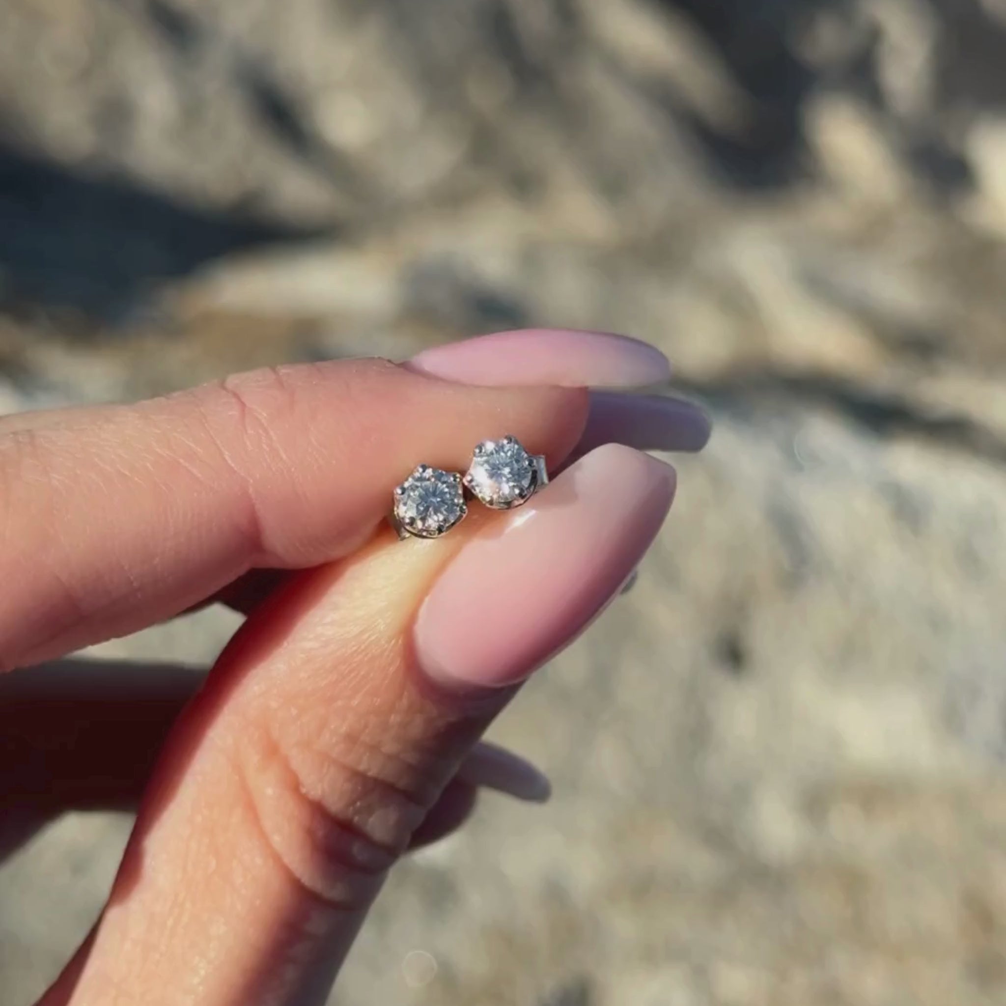Moissanite stud earrings round cut Bellari